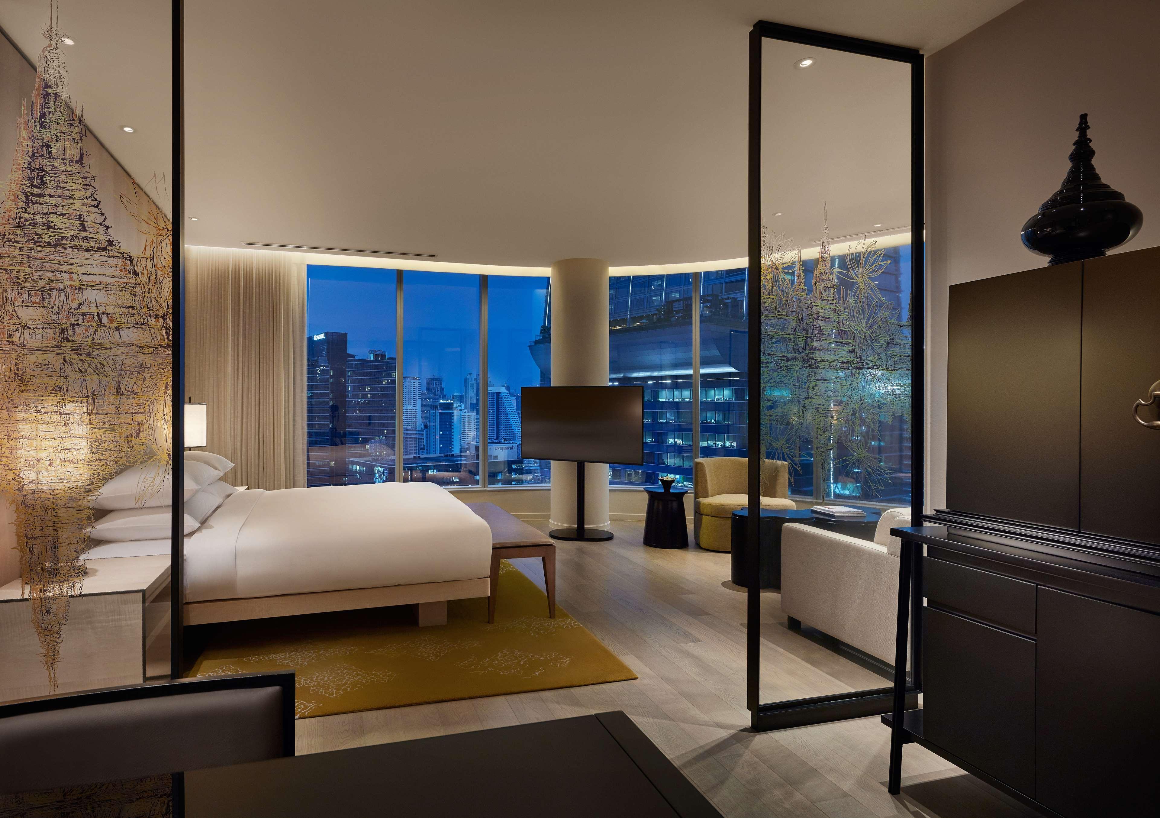 Park Hyatt Bangkok Hotel Екстериор снимка